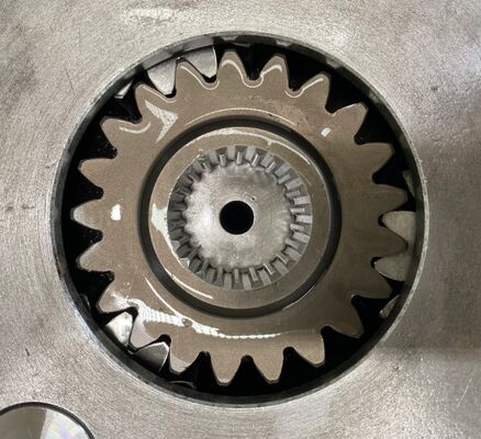 R480-9 R520-9 Swing Gearbox for Hyundai Excavator Spare Parts 390B-12100 Rotary Reduction Gearbox